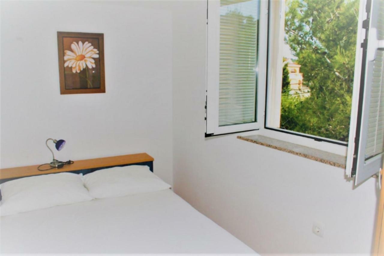 Apartments Vrtlici Stara Novalja Ngoại thất bức ảnh