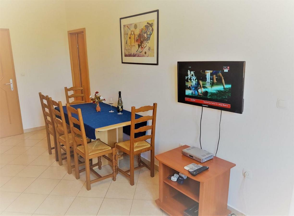 Apartments Vrtlici Stara Novalja Ngoại thất bức ảnh